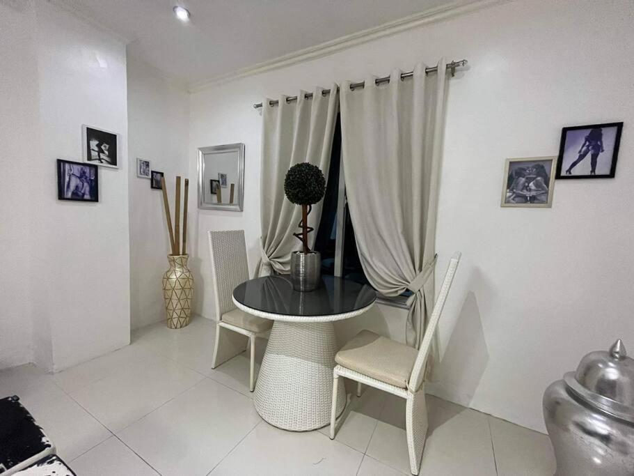 Kandi Big 1 Bedroom King Bed, Free Housekeeping, Wi-Fi Angeles Ngoại thất bức ảnh