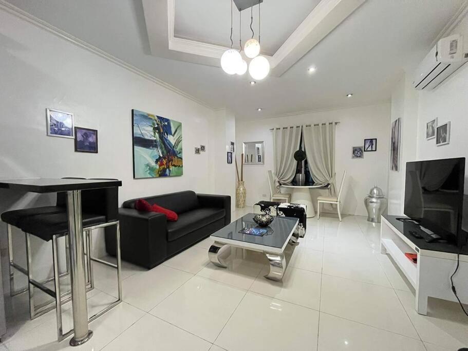 Kandi Big 1 Bedroom King Bed, Free Housekeeping, Wi-Fi Angeles Ngoại thất bức ảnh